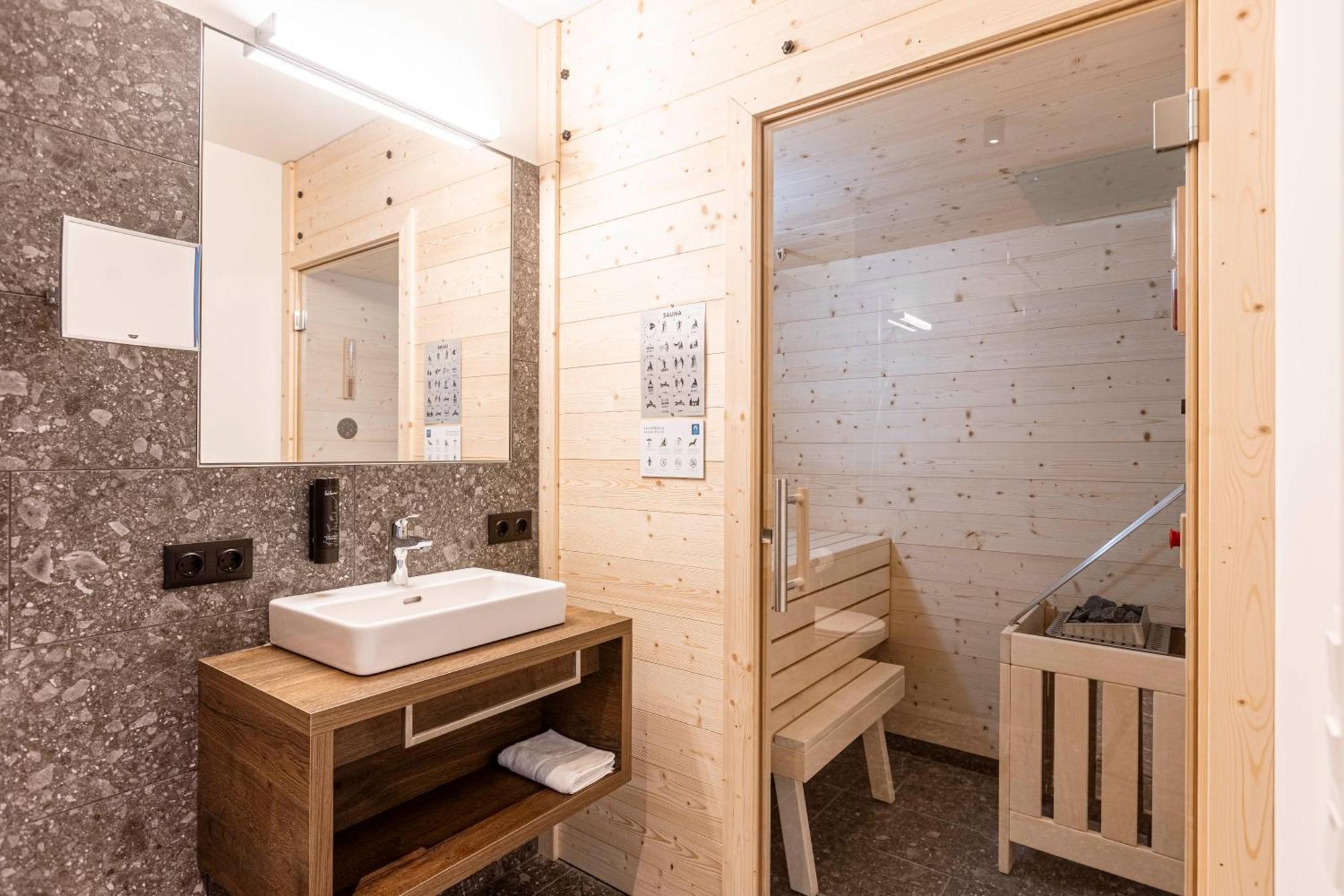 Almresort Sonnenalpe Nassfeld By Alps Resorts Exterior foto