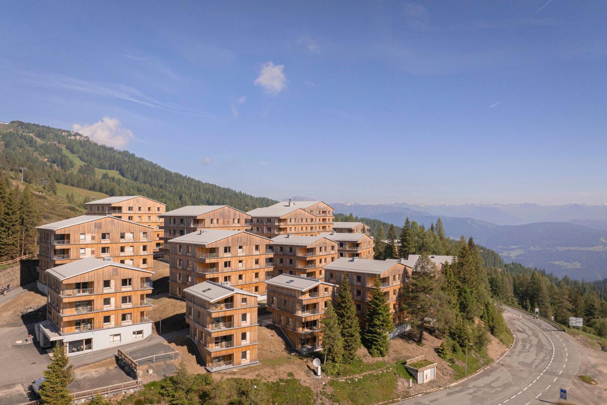 Almresort Sonnenalpe Nassfeld By Alps Resorts Exterior foto